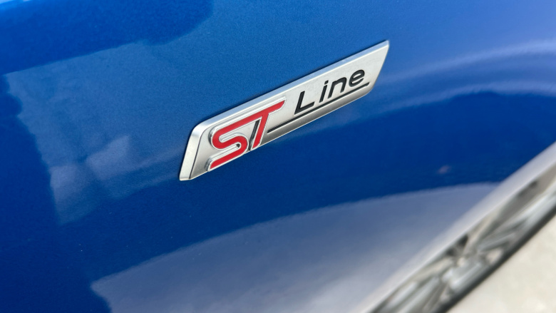 Ford Focus 1.0 EcoBoost Hybrid mHEV 155 ST-Line 5dr Auto Petrol Hatchback